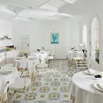 Canasta Hotel Capri