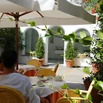 Hotel Canasta Capri