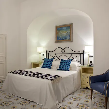 Canasta Capri